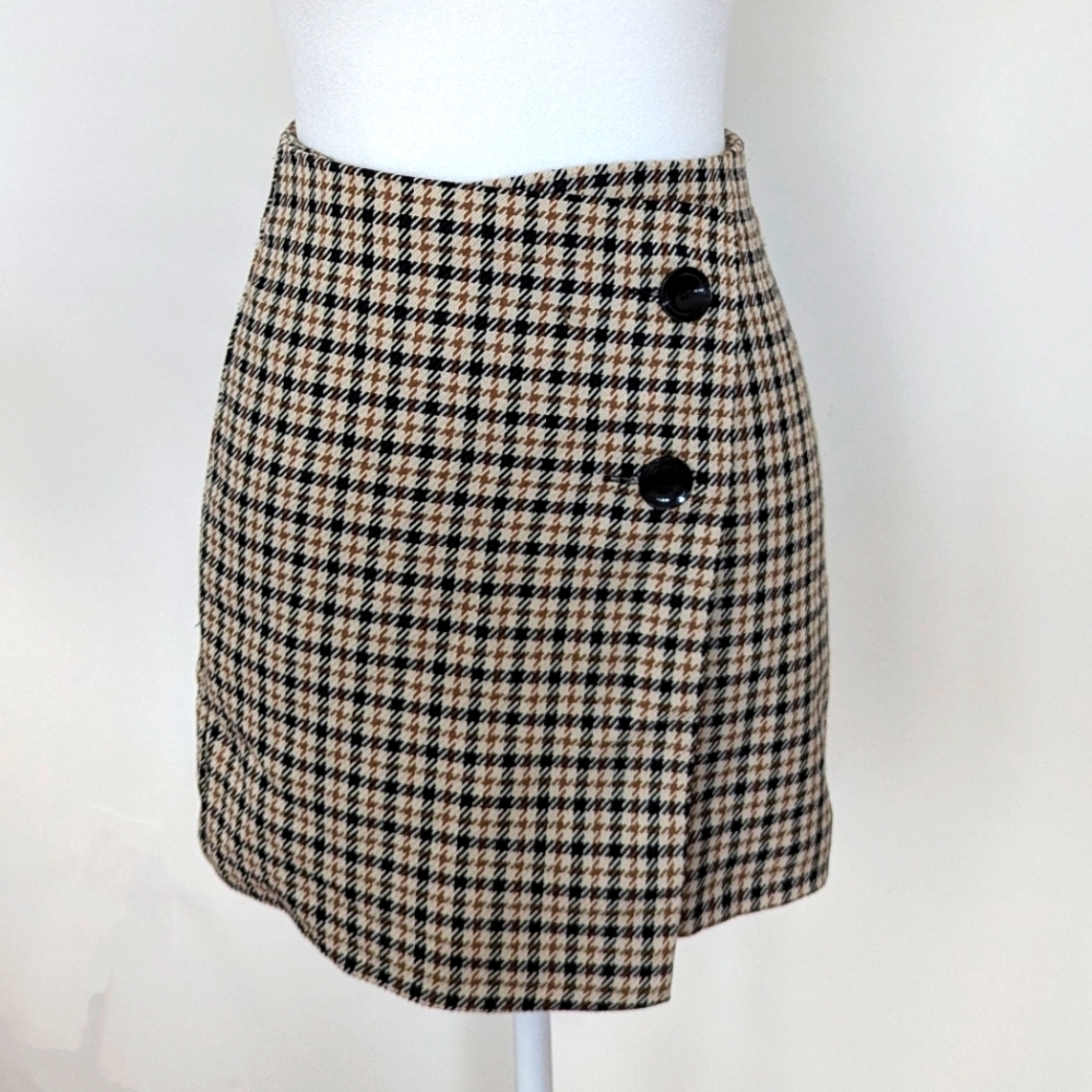 H&M Houndstooth Mini-skirt